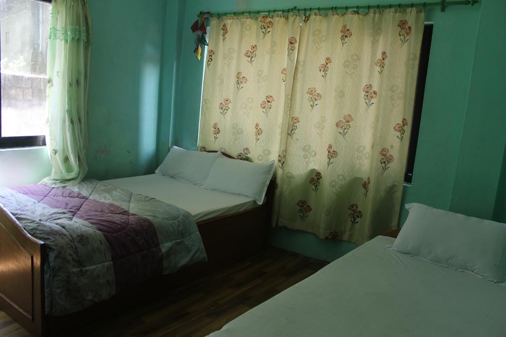 Bickey'S Homestay Pokhara Exterior photo