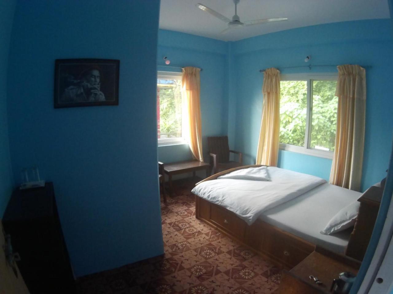 Bickey'S Homestay Pokhara Exterior photo